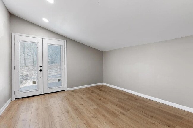 Building Photo - 627 Miles Rd