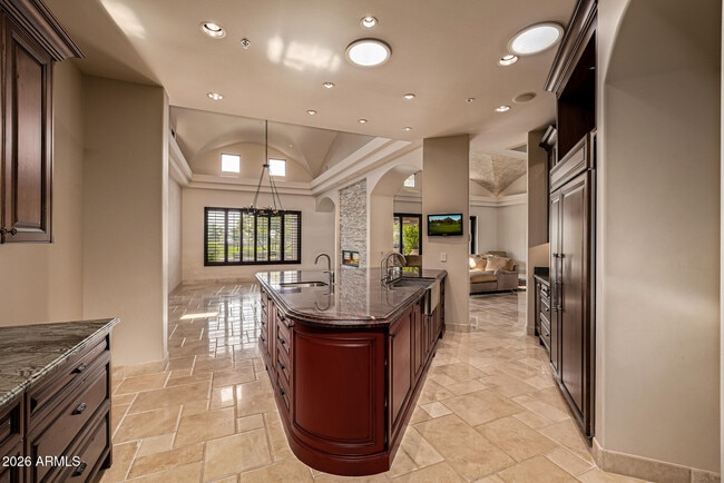 Building Photo - 8406 E Calle Buena Vista