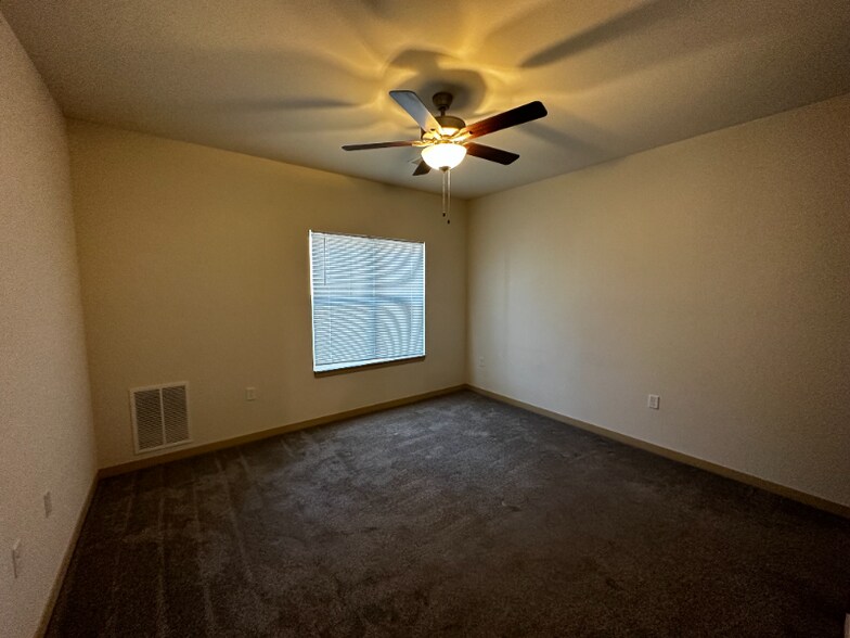 Building Photo - 3036 Triumph Dr