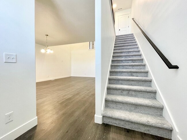 Building Photo - 4411 W Monument Peak Dr