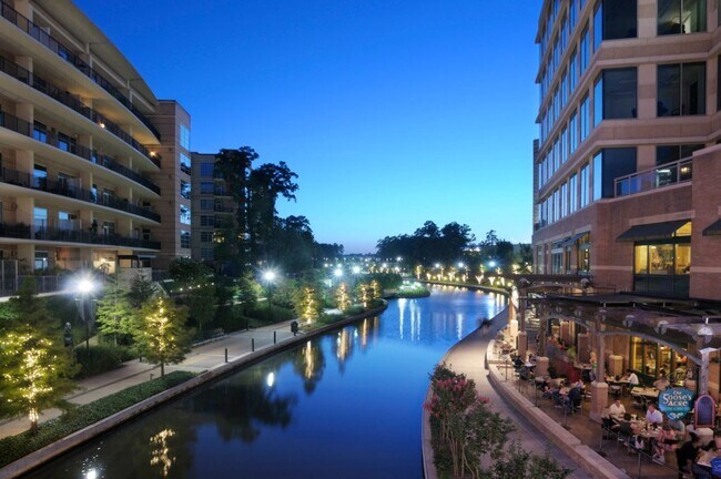 Building Photo - 18 N Drifting Leaf Ct