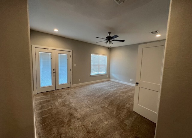 Building Photo - 710 Vassar Ct