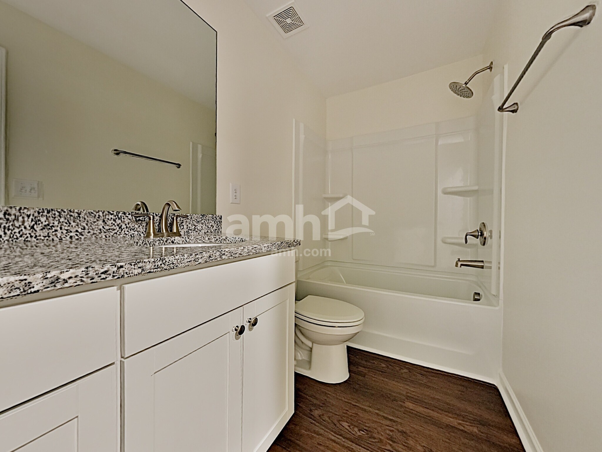 Building Photo - 428 Camp dr