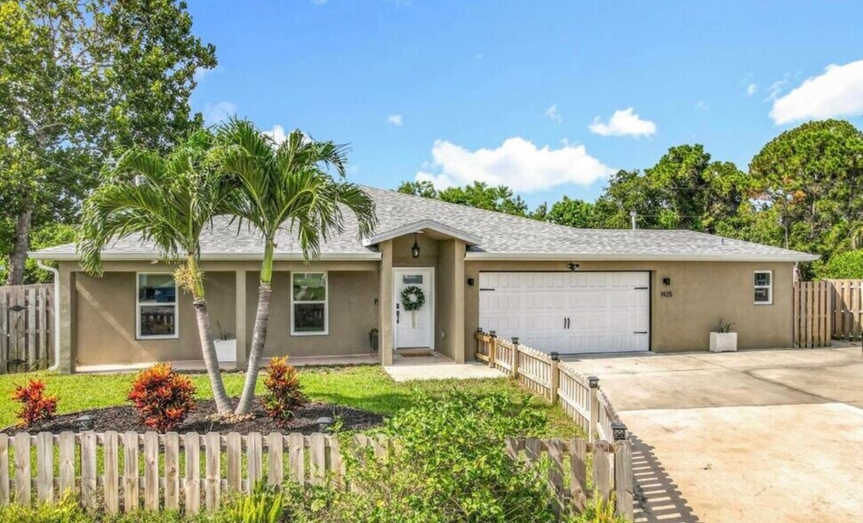 Primary Photo - 1425 Lester Ct
