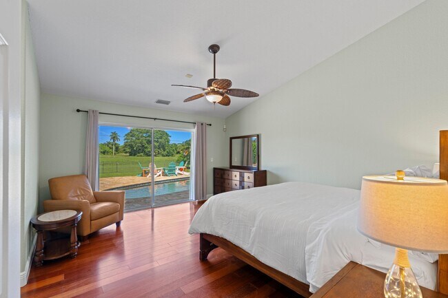 Building Photo - 7598 Fairway Trail