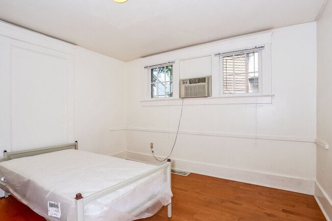 Building Photo - 1329 S University Ave