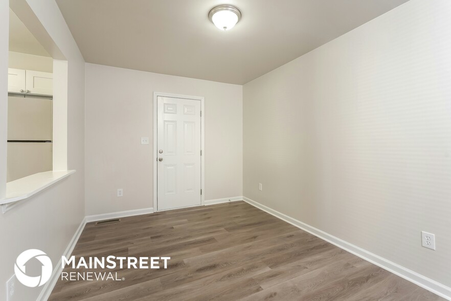 Building Photo - 326 Mountview Dr