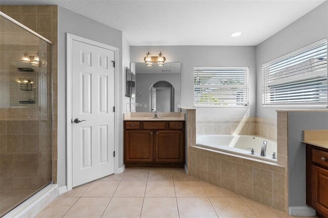 Building Photo - 14835 Old Thicket Trace