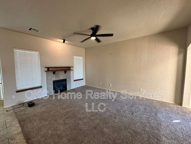 Building Photo - 1909 NE 32nd St