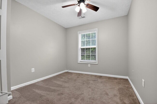 Building Photo - 5539 E Boniwood Turn