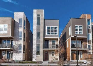 Building Photo - Charming 3BR House in Englewood