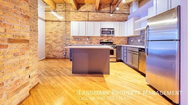 Building Photo - 375 W Erie St