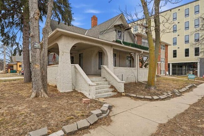 Building Photo - 1345 E St