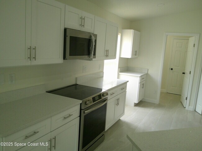 Building Photo - 4049 Wilkes Dr