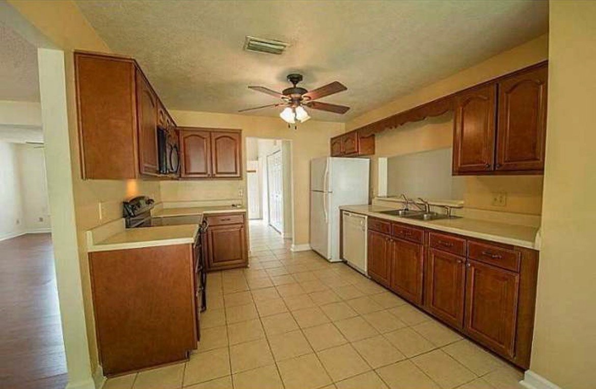 Building Photo - 705 Wagons Way