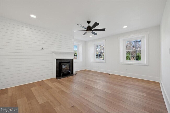 Building Photo - 503 N Bethlehem Pike