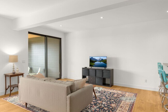 Building Photo - Stunning remodeled apartment with large walk-out patio