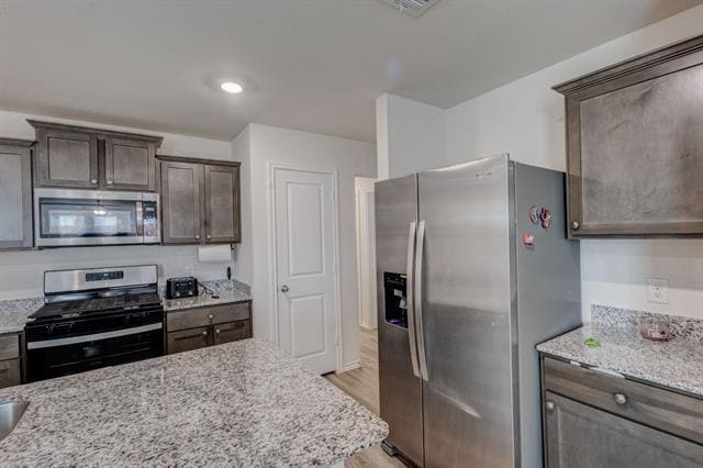 Building Photo - 806 Ramble Rd