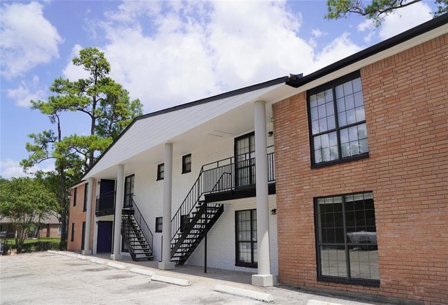 Building Photo - 3314 N MacGregor Way