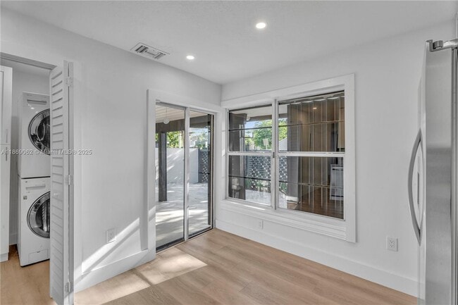 Building Photo - 9219 SW 123rd Ave Ct