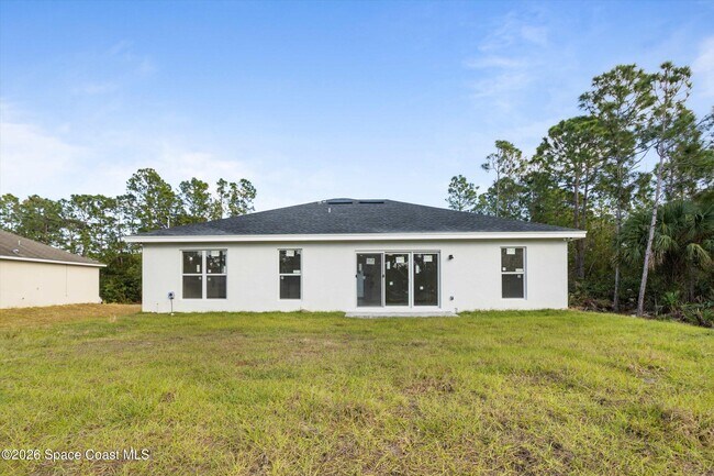 Building Photo - 2960 Flagstaff Ave SE