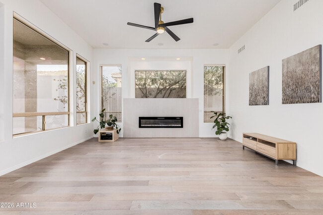 Building Photo - 13394 E Del Timbre Dr