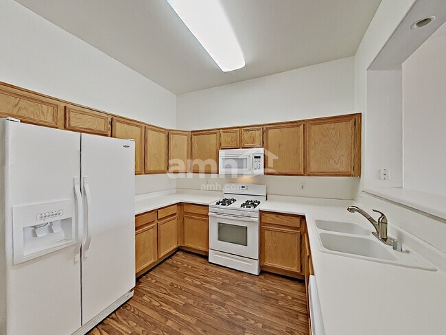 Building Photo - 2849 Serenidad Dr