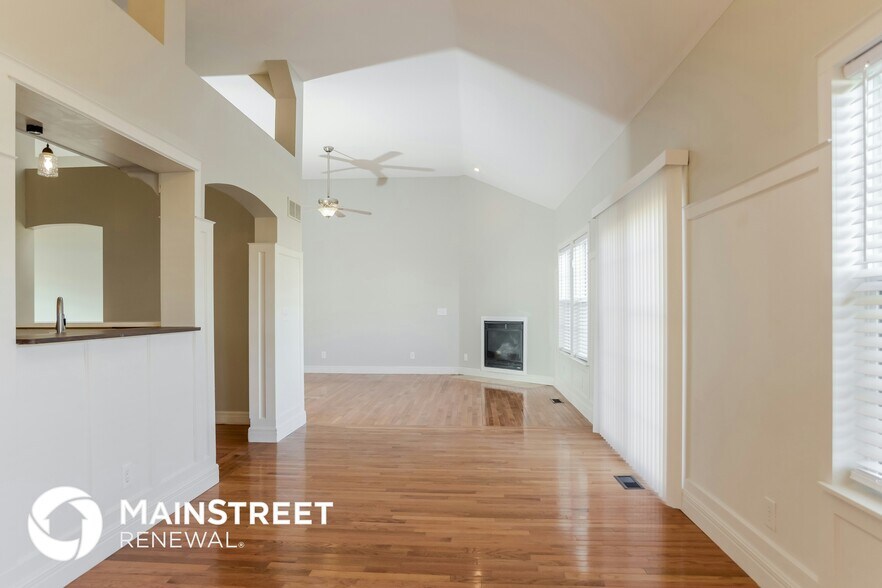 Building Photo - 1113 Fox Run Trail