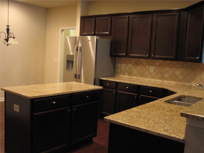 Building Photo - 5930 Vista Brook Dr