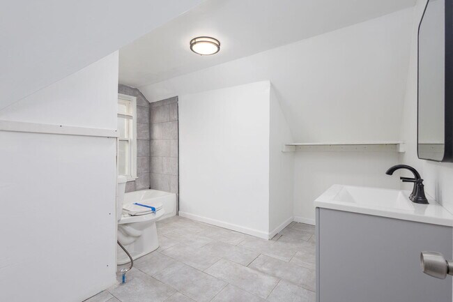 Building Photo - 11222 Wayburn St