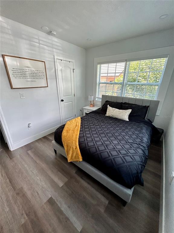 Building Photo - 3550 2nd Ave S