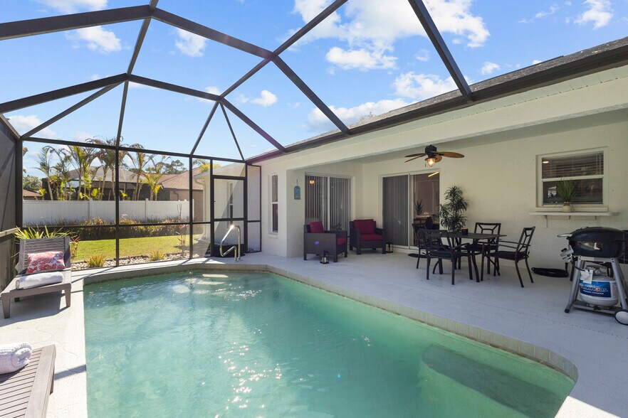 Building Photo - 3620 Candia Ave