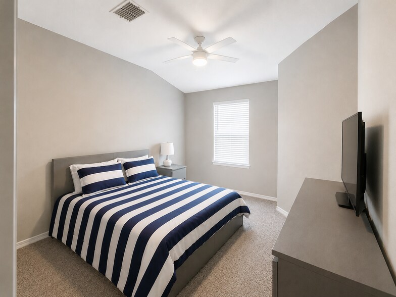 Building Photo - 2460 Stapleford Pl