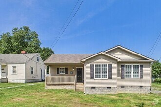 Building Photo - Beautifully Updated 3-Bedroom Home in Gree...