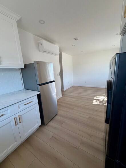 Building Photo - 23874 Friar St