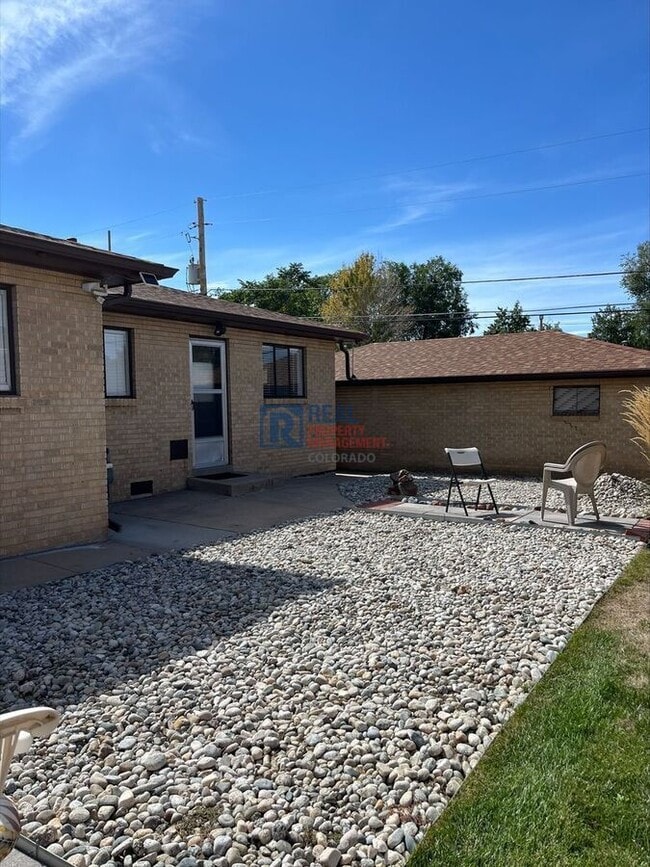 Building Photo - 1343 S Grant St