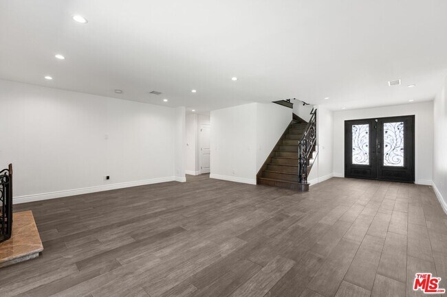 Building Photo - 22405 Calipatria Dr