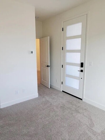 Building Photo - 8097 Oxbow Lndg Lp
