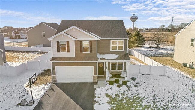 Building Photo - 3345 Seeley St