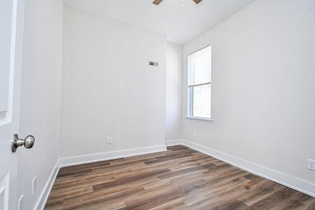 Building Photo - 4151 Chambers St