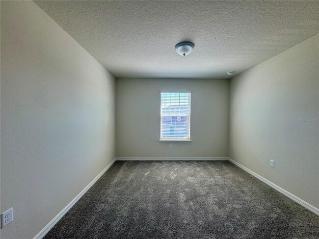 Building Photo - 3160 Emerald Acrs Ln