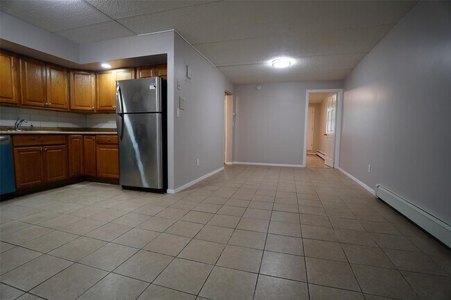 Building Photo - 143-49 Barclay Ave