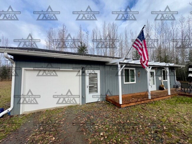 Building Photo - Beautiful Moose Creek Residence | 2 Beds, 1 Bath, Garage, and Heat Included