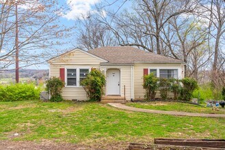 Building Photo - Lookout Drive-121