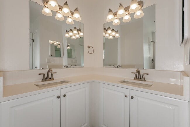 Building Photo - 12206 Netherfield Ct