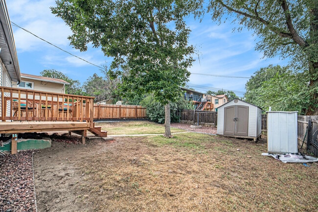 Building Photo - 720 W Washington St