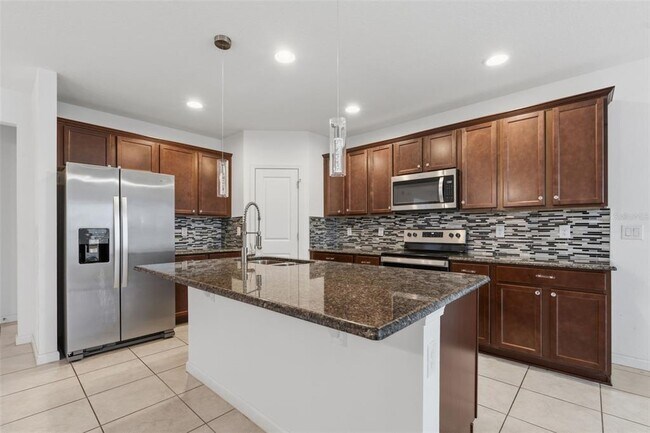Building Photo - 836 Cambridge Dr