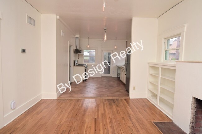 Building Photo - Charming Armory Park Bungalow with Private Off-Street Parking