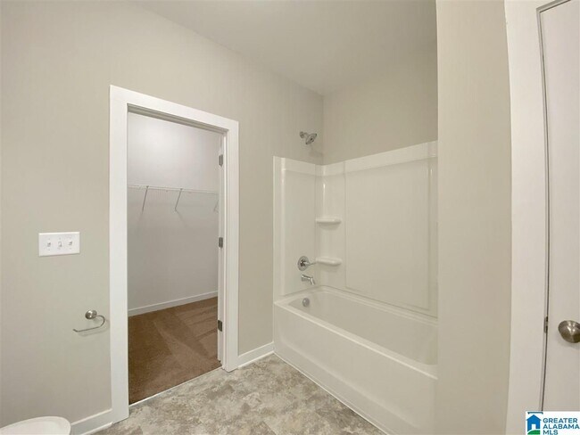 Building Photo - 318 Golden Eagles Cir