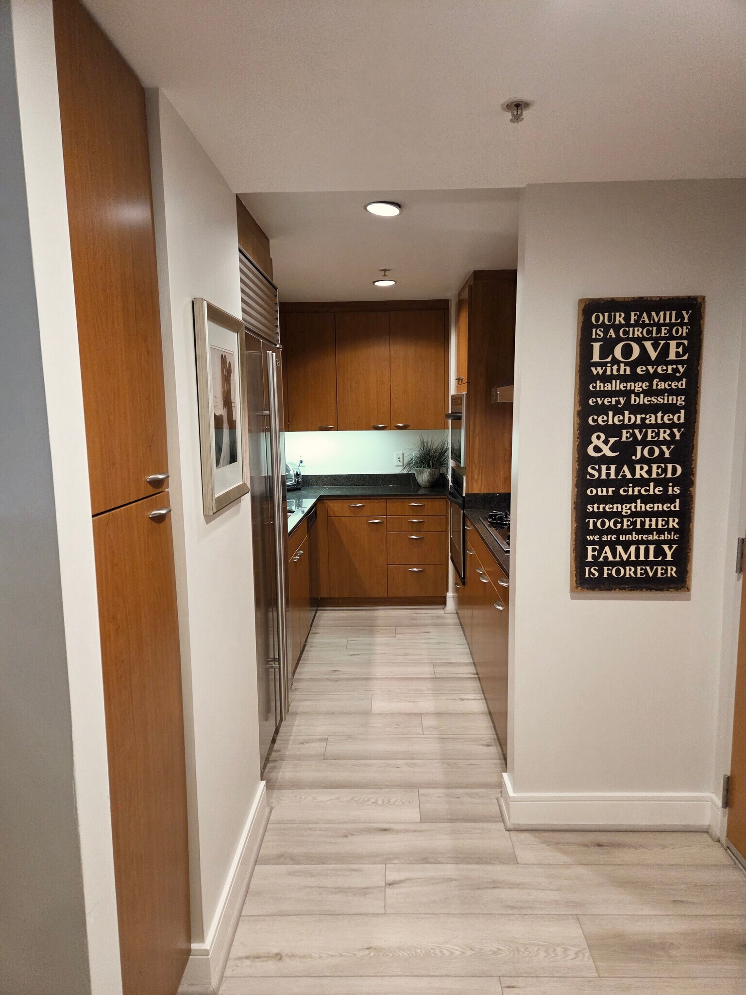 Building Photo - 645 Front St